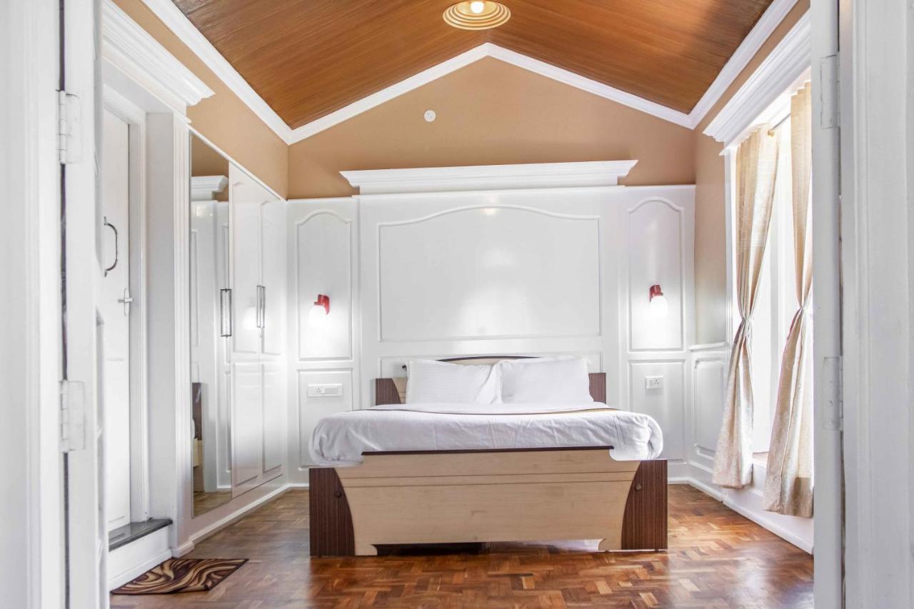 Pine View Stay Уті Екстер'єр фото