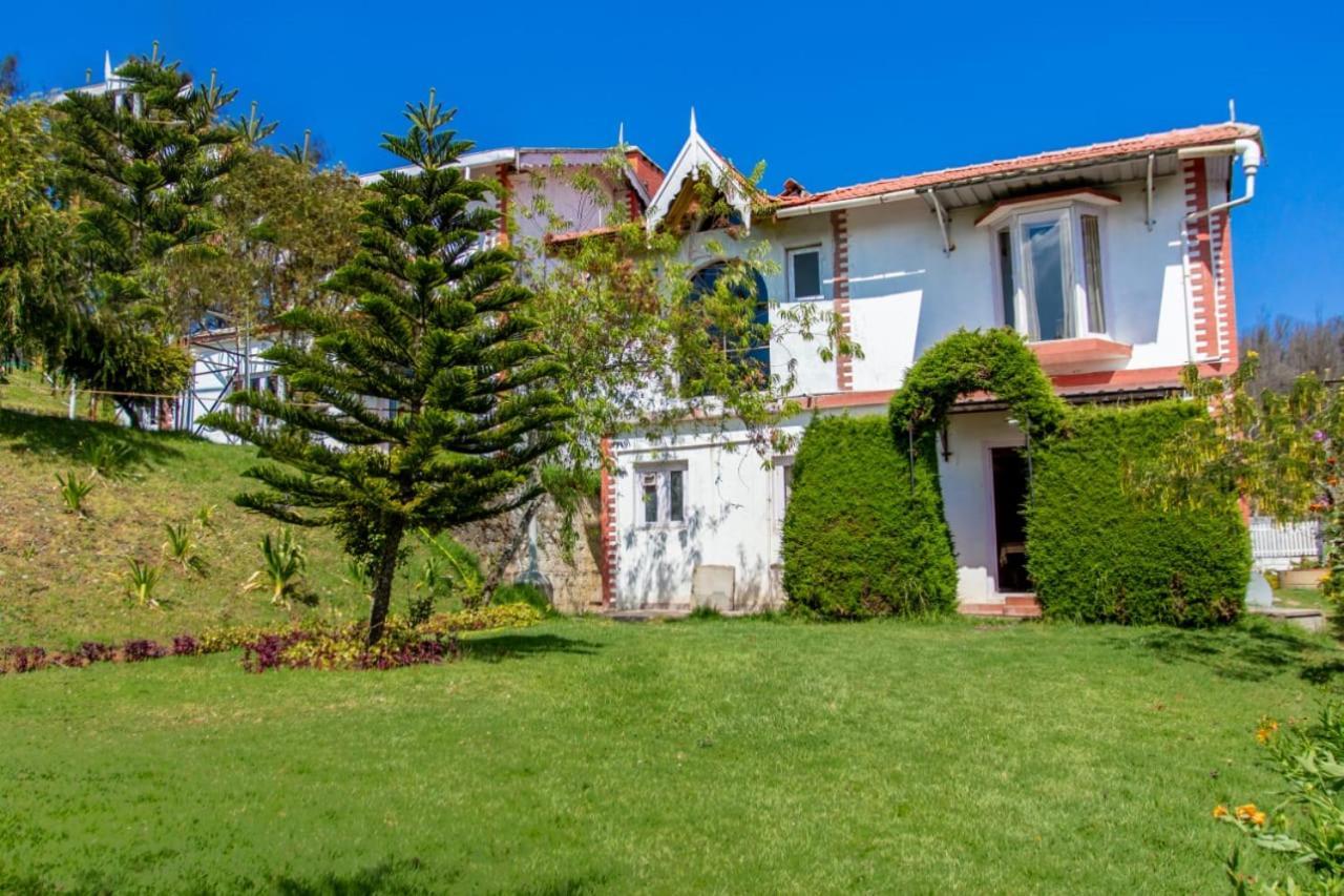 Pine View Stay Уті Екстер'єр фото