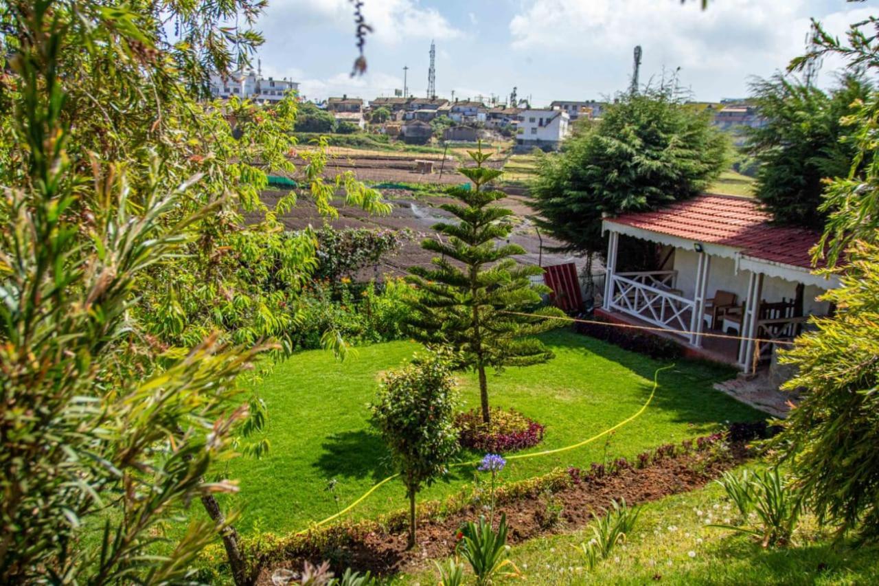 Pine View Stay Уті Екстер'єр фото